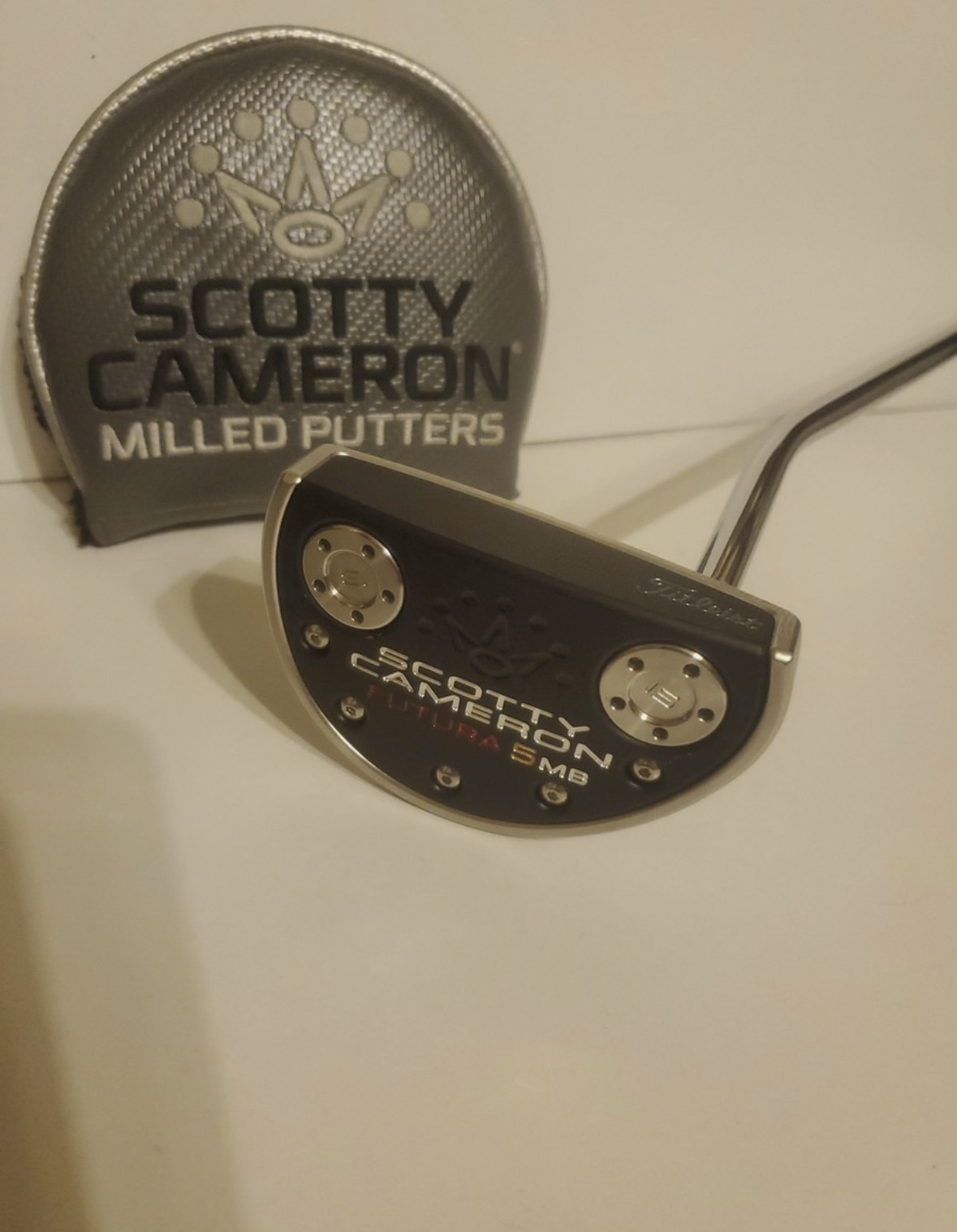The NEW Titleist Scotty Cameron Futura 5MB Putter